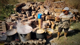 Gördes'te Pekmez Mesaisi