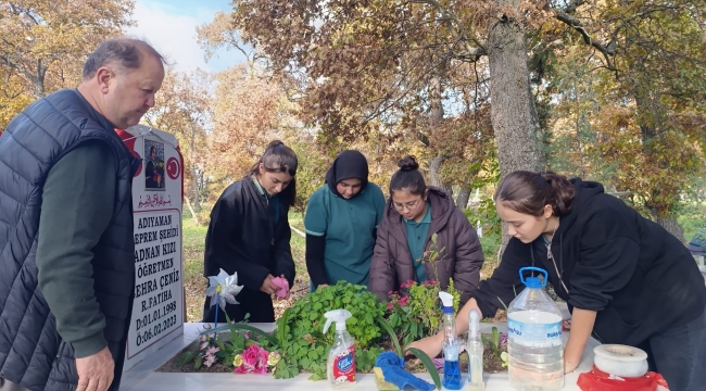 Güneşlili Öğrenciler Şehit Öğretmenleri Unutmadı