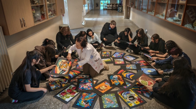 Hem Şiir Hem Fotoğrafta Ödül Aldı