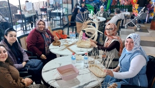 Kağıttan Sanata El Hünerleri Sergilendi