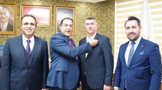 Belediye Meclis Üyesi Kerçek Ak Parti'ye Katıldı