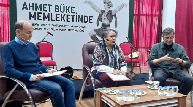 Yazar Ahmet Büke Gördes'i Gündem Yaptı