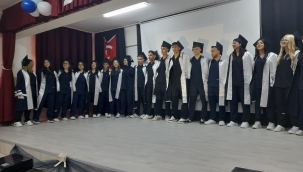 İbn-i Sina Mesleki ve Teknik Anadolu Lisesinde Mezuniyet Coşkusu