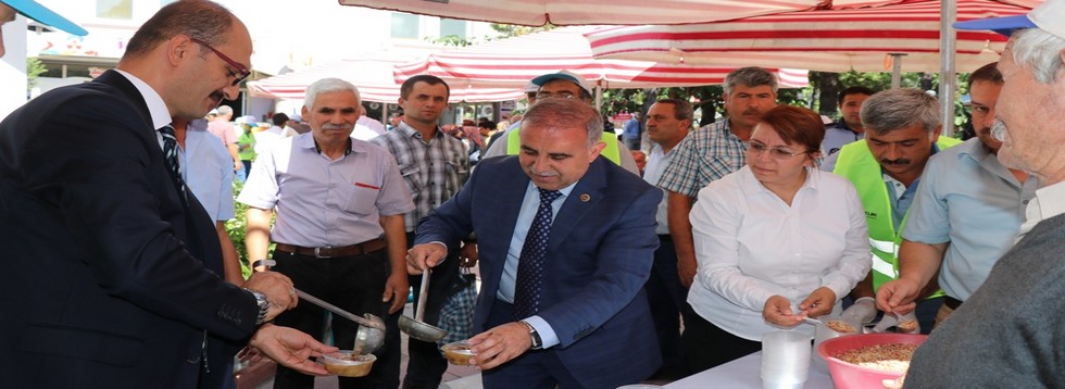 Gördes Belediyesinden Aşure Hayrı
