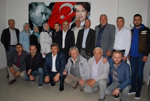 İYİ Parti Teşkilatı İstifasını Verdi