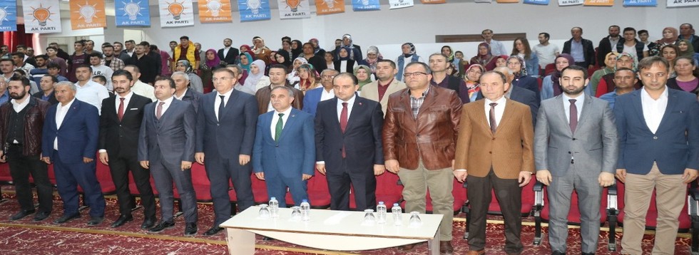 Ak Gençlik Danışma Meclisi Toplandı