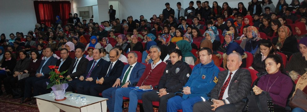 Gördes Okuyor İçin Tanıtım Programı