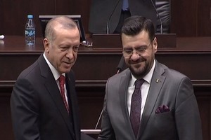 Tamer Akkal Ak Parti'ye Geçti
