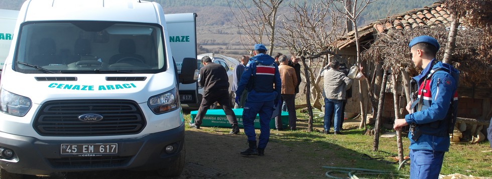 Cesetleri Tarla Damında Bulundu