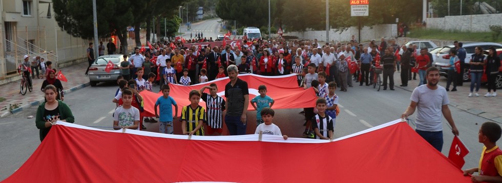 15 Temmuz Şehitlerini Andık