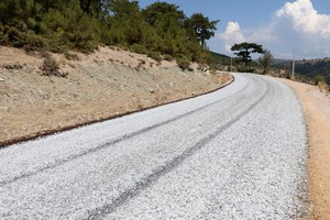 Beğenler Bardakçı Yolu Yenilendi