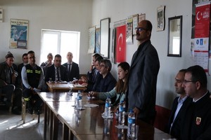 Karayağcı'da Halk Toplantısı