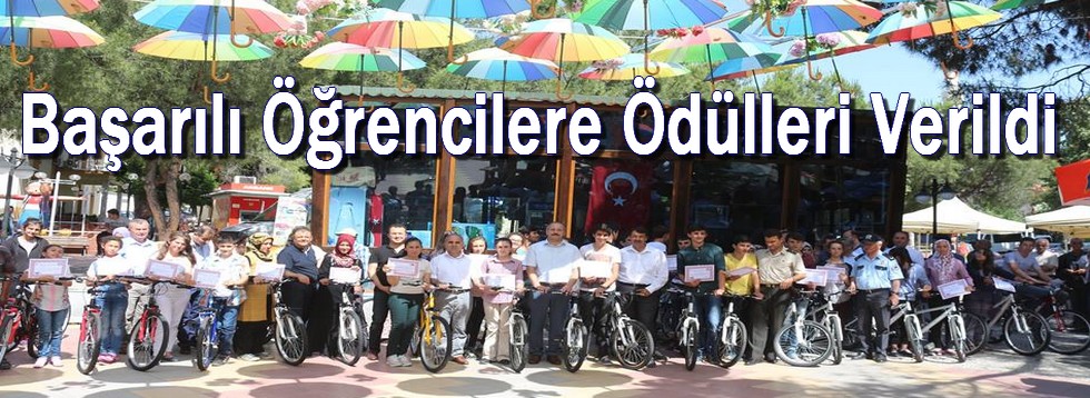 Başarılı Öğrenciler Ödüllendirildi