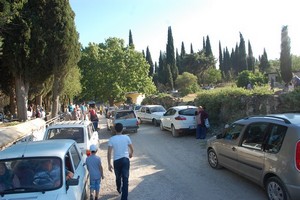 Mezarlıklar Tam Not Aldı