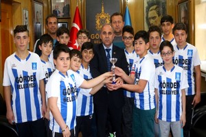 U-12 Takımı Kupayla Döndü