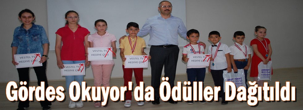Gördes Okuyor'da Ödüller Dağıtıldı