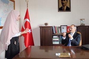 Gördes MYO Öğrencileri İşaret Diliyle Konuştu