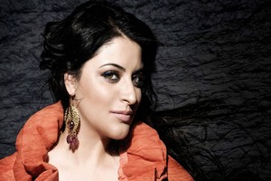 Zara Gördes'e Geliyor